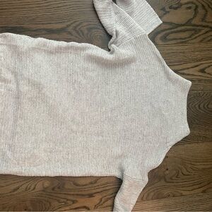 Women's Light Gray Sweater